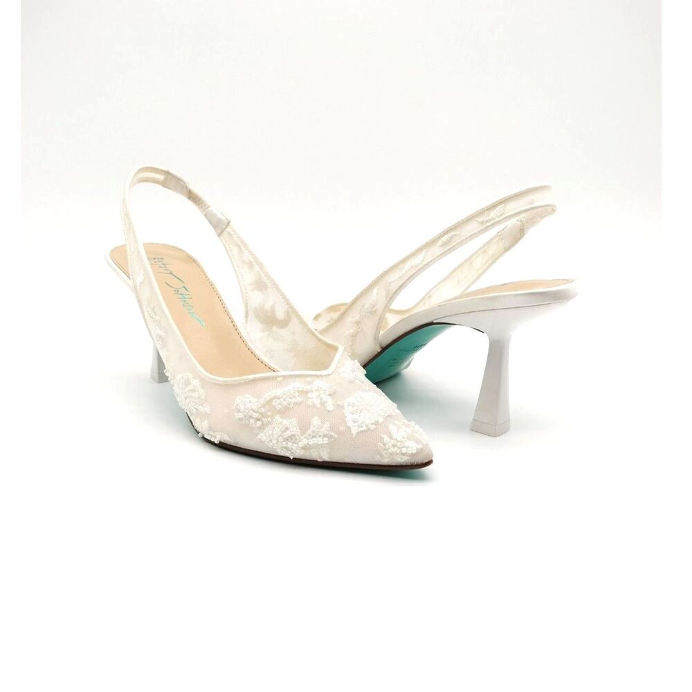 Betsey Johnson Women's Size 6.5 M Ivory Nikki Embroidered Slingback Evening Pump